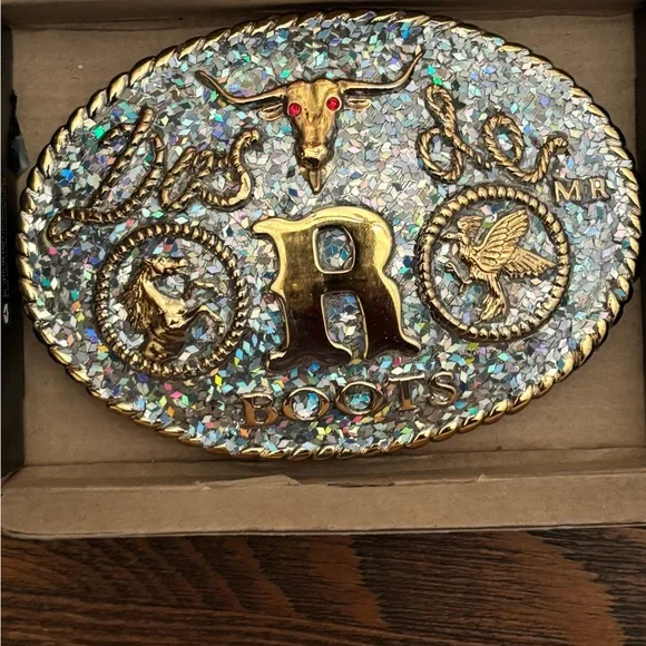 DOS DE ORO BOOTS -24K GOLD PLATED BELT BUCKLE LTD ED
New with box - Picture 2 of 3